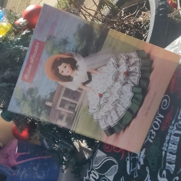 Madame Alexander Other - Madame Alexander Doll Collection Magazine ,1991